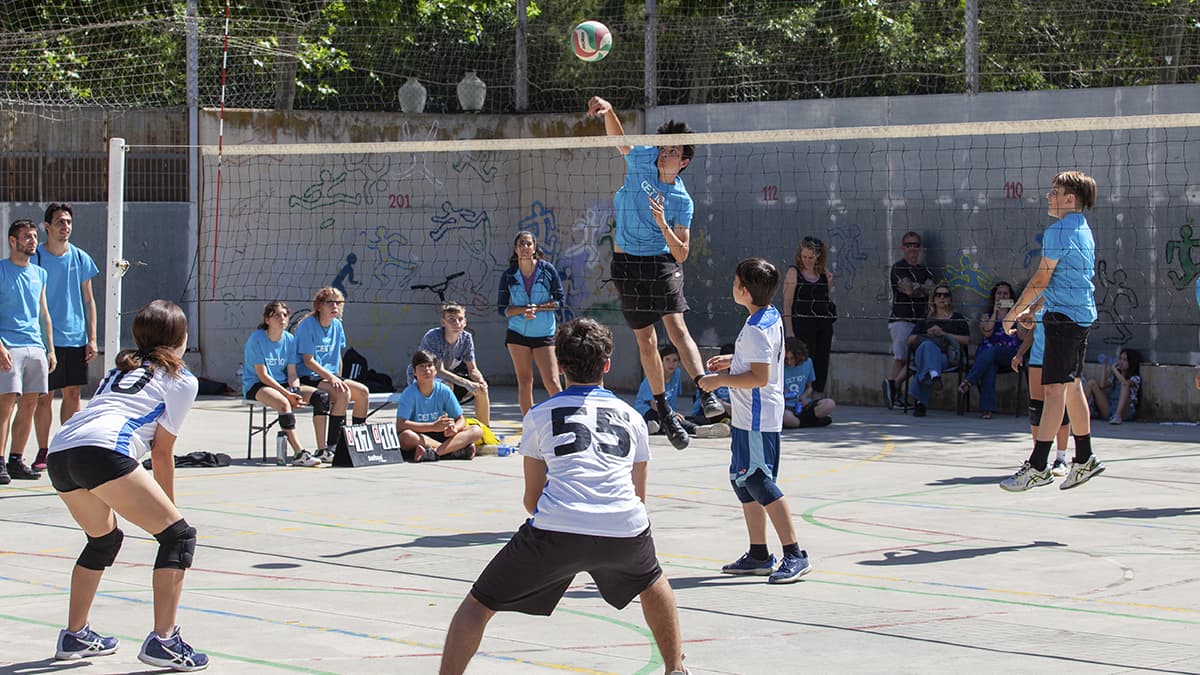 vòlei a l'interescolar noia porta pilota