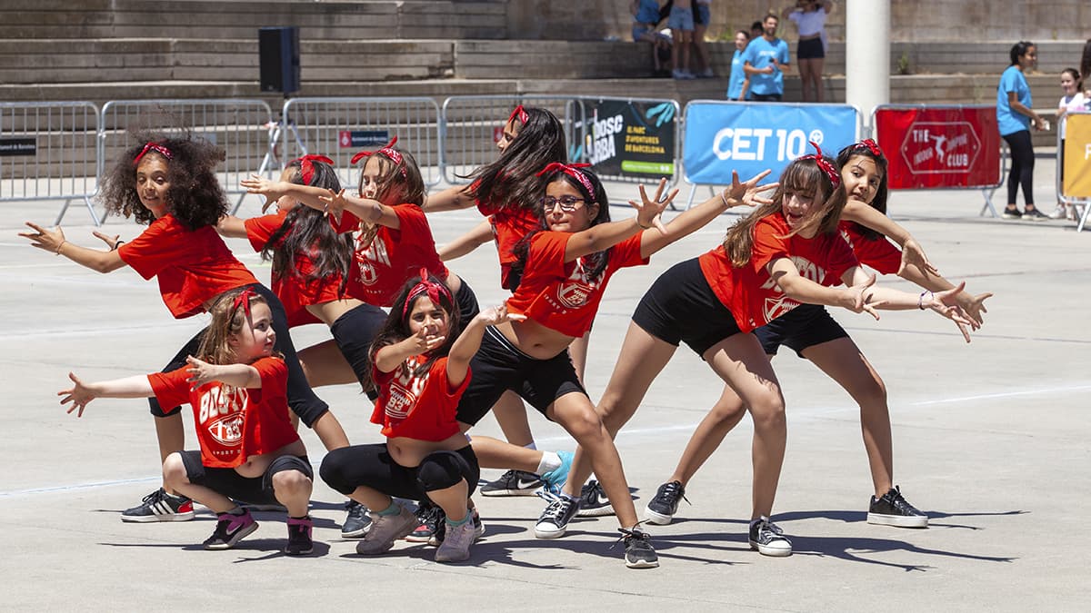 coreografia grup noies dansa a l'interescolar