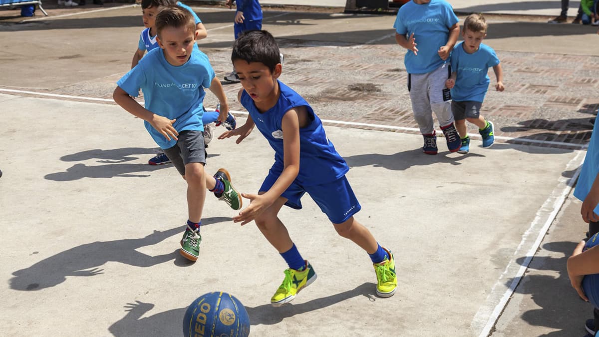 basquet a l'interescolar noia porta pilota
