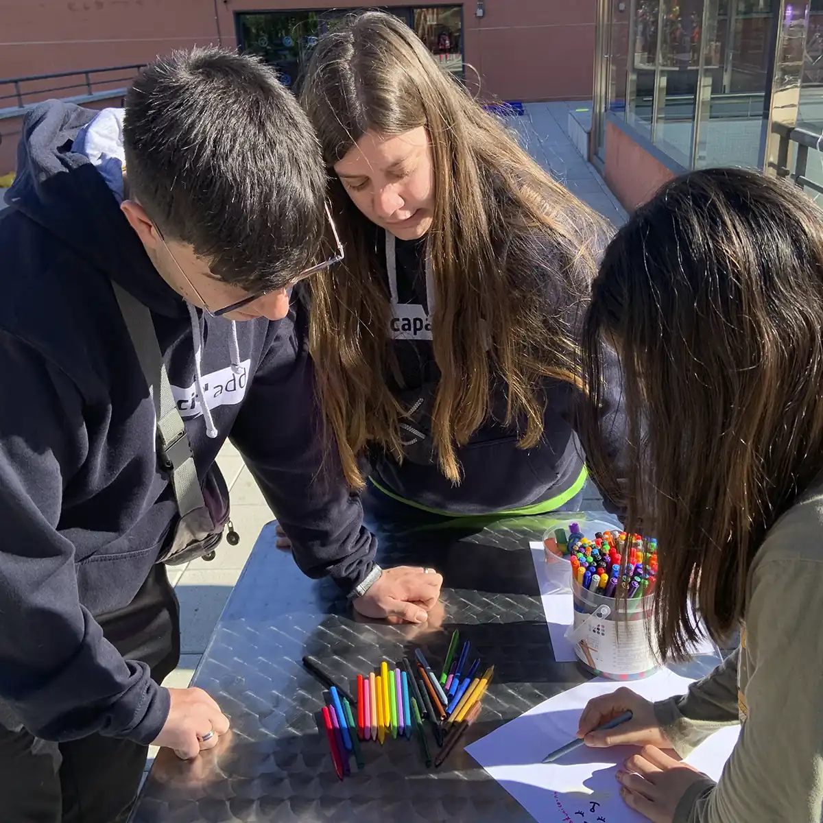 formació per la inclusió cet10, noies estudiant