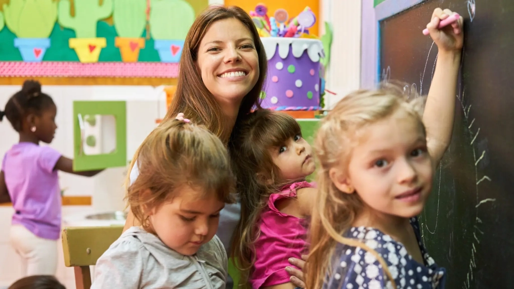 activitats dirigides ludoteca cet10 barcelona